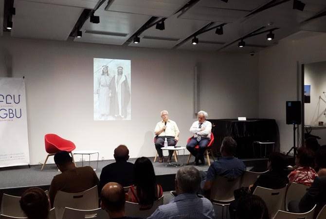 Ցեղասպանությունից մազապուրծ հայերի լուսանկարները զետեղվել են Հրազդան 
Թոքմաջյանի պատկերագրքում