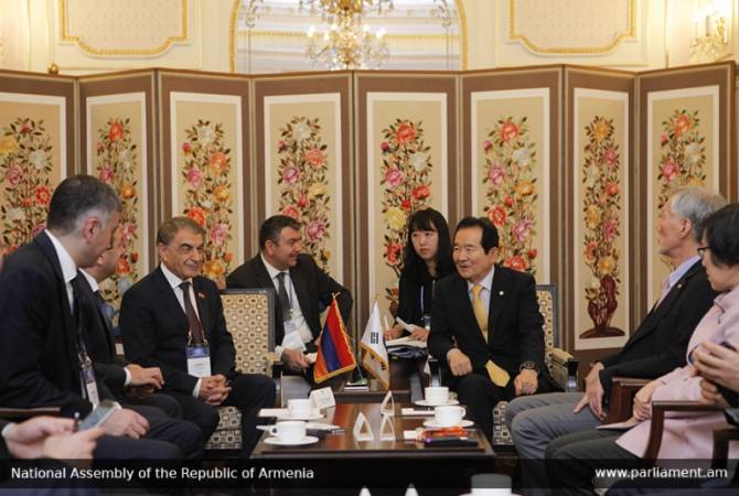 Спикер НС Армении встретился с главой парламента Кореи