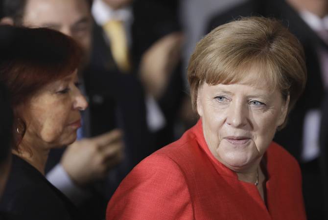 Опрос: блок Меркель увеличил отрыв от СДПГ перед выборами в Бундестаг