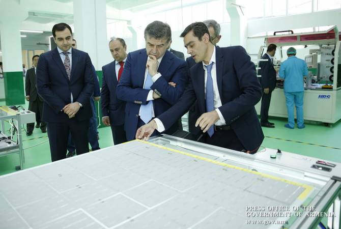 رئيس الوزراء كارن كارابيتيان يحضر حفل الافتتاح الرسمي لمصنع «بروبانيل ليك» المنتجة لأول الألواح 
الشمسية في أرمينيا