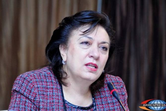 يتم حل مشاكل اندماج الأرمن السوريين بأرمينيا منذ بداية الأزمة السورية بسهولة
-وزيرة الشتات هرانوش هاكوبيان-