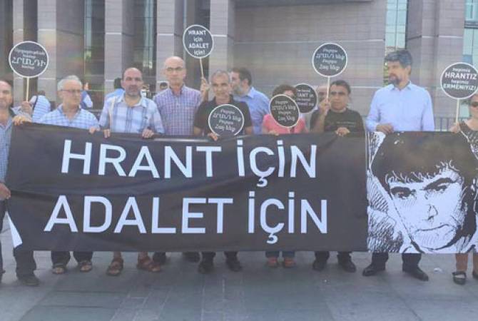 'For Hrant, for justice' - Dink’s friends again gather outside Istanbul court