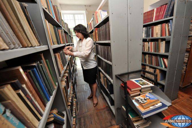 Ֆրանսուհի մասնագետը վարպետության դաս անցկացրեց հայ գրադարանավարների համար