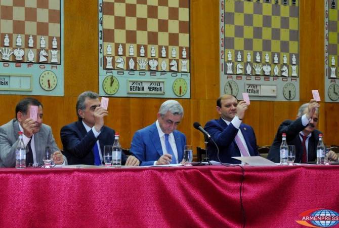  ՀՀ Նախագահ Սերժ Սարգսյանը վերընտրվեց Շախմատի ֆեդերացիայի 
նախագահի 
պաշտոնում