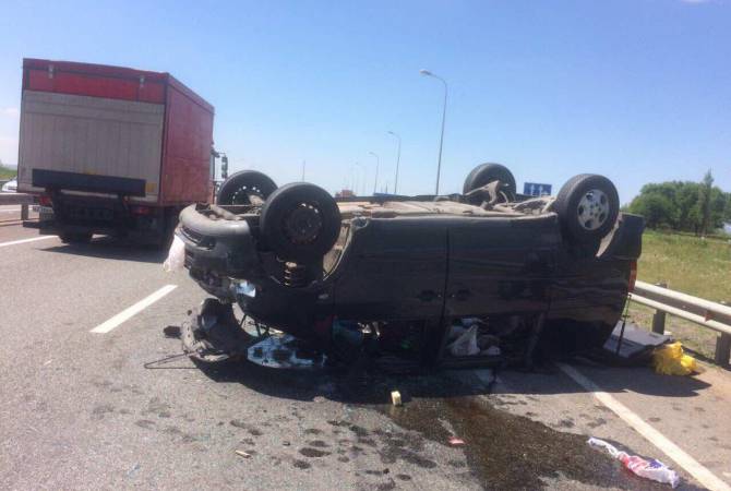 Yerevan-Anapa minibus overturned, three hospitalized