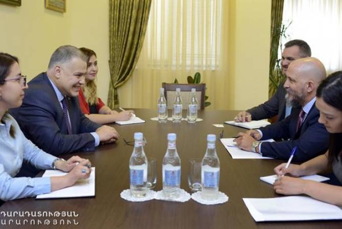Armenian Justice Minister hosts Ambassador of Argentina