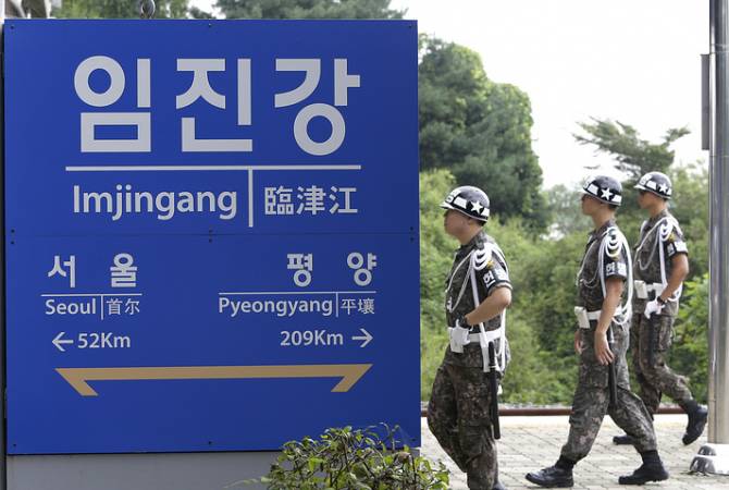 Сеул предложил Пхеньяну провести переговоры с участием представителей оборонных 
ведомств