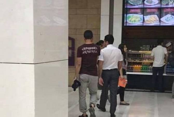 Tourist wearing “Armenia” T-shirt causes uproar in Azerbaijani shopping mall 