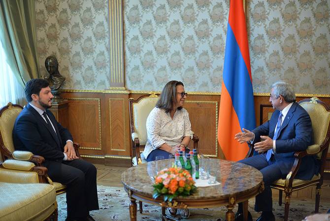 President Sargsyan hosts principal curator of “Standard” International Triennial of 
Contemporary Art