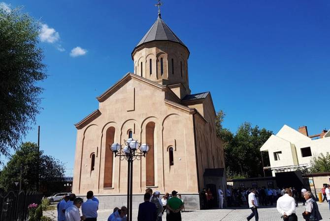 Во Владимире освятили армянскую церковь, для облицовки которой привезли 250 тонн 
армянского туфа