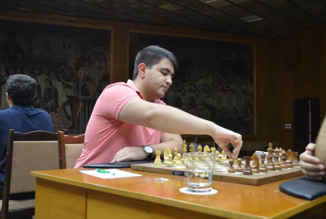 Тигран Арутюнян лидирует в чемпионате Армении по шахматам Первой лиги