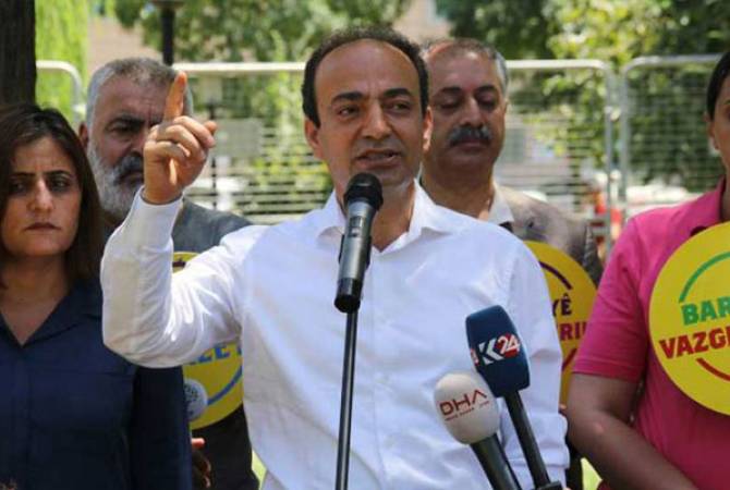 Пресс-секретарь прокурдской Демократической партии  народов Турции обвинил власти 
страны в организации попытки военного переворота  2016-го года