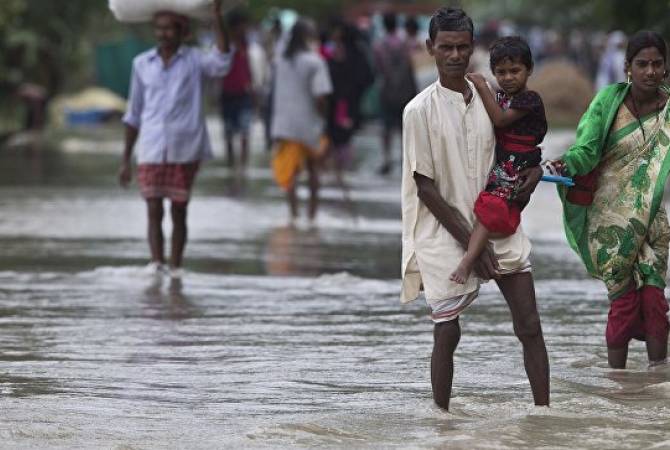 Число жертв наводнений на востоке Индии возросло до 119