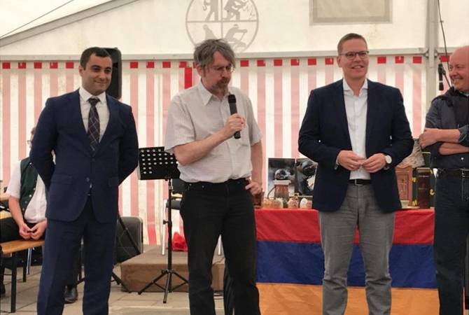 В  немецком городе  Цухау  открыли армянский  тонир