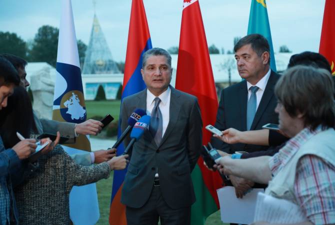 Тигран Саркисян выделил основные направления, направленные на  развитие и 
углубление  евразийской  интеграции