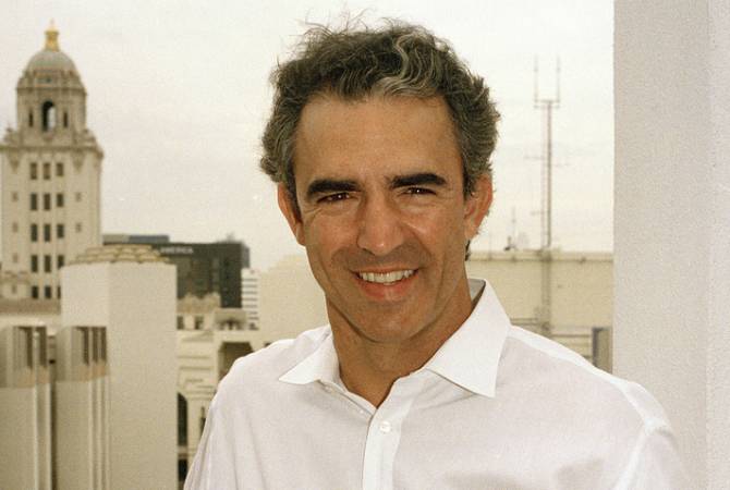 Comic actor Jay Thomas dies aged 69