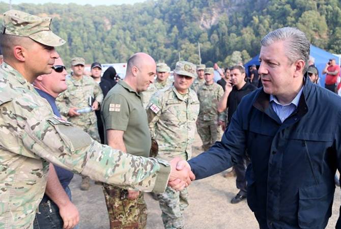 Հազարից ավելի զինվորականներ են միացել հրդեհաշիջմանը Բորժոմի անտառում 

