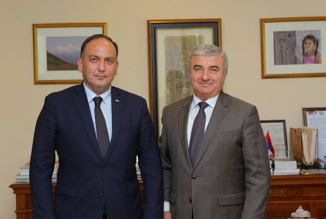  Председатель НС Арцаха принял министра иностранных дел Абхазии 
