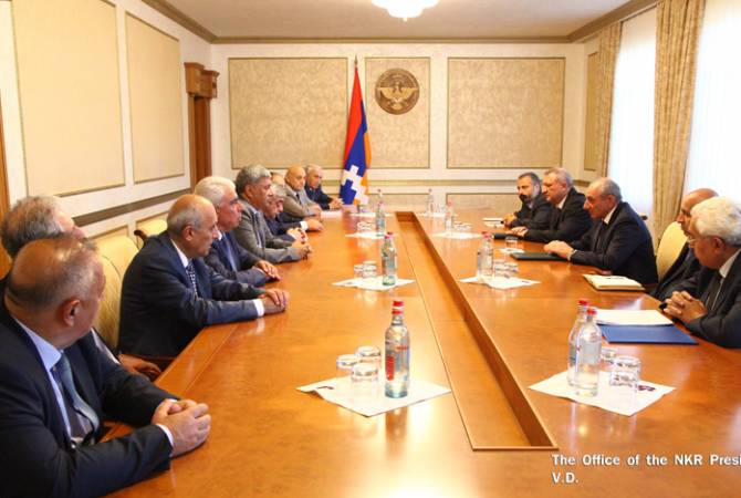 Artsakh’s president holds meeting with Armenia’s science committee delegation 