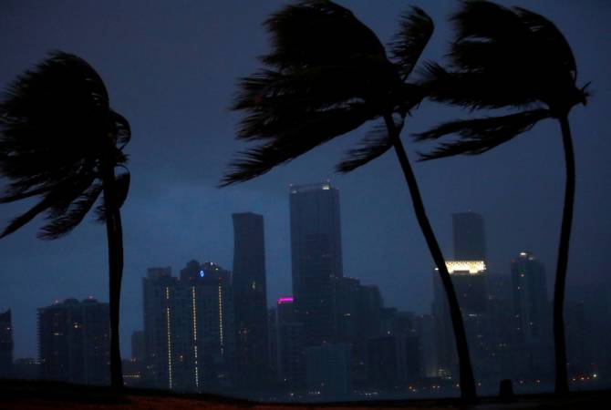 Irma storm: 3,3 million people left without power supply in Florida, USA