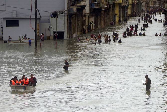 В Гаване продолжается сильное наводнение, вызванное ураганом "Ирма"