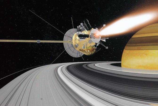 Зонд "Кассини" завершил свою миссию