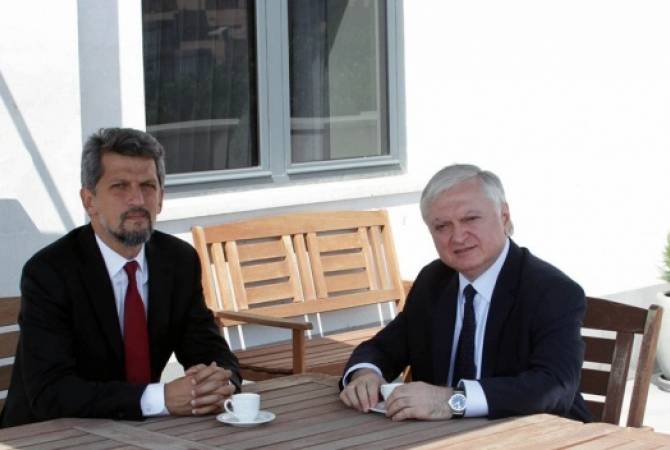 Эдвард Налбандян и Гаро Пайлан обменялись мыслями относительно вопросов 
всеармянской  повестки