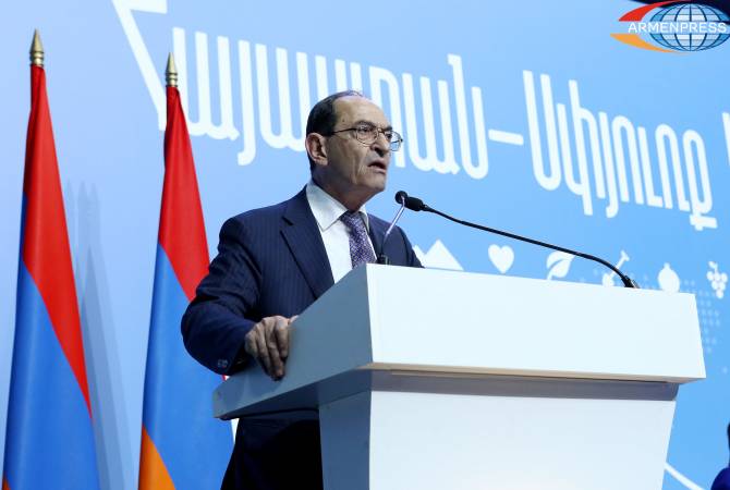 Шаварш Кочарян: переговорный процесс для Азербайджана всего лишь ширма, за которой он закупает оружие и продолжает сеять ложь