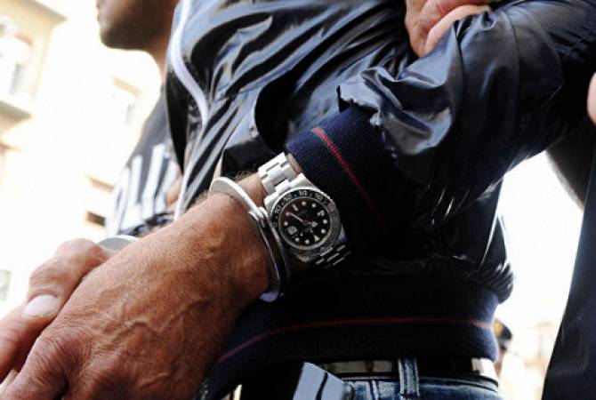 На юге Италии арестовали 50 мафиози из "Сакра корона унита"