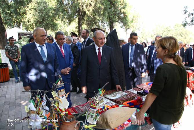 Бако Саакян принял участие в торжественном мероприятии, посвященном Дню города 
Степанакерта