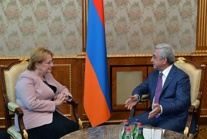 President Sargsyan holds meeting with Russian healthcare minister