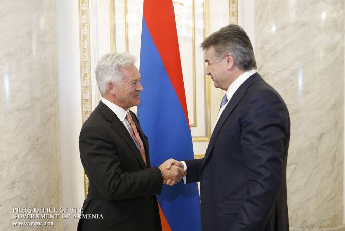 Armenian Premier appreciates UK’s balanced position on NK conflict settlement