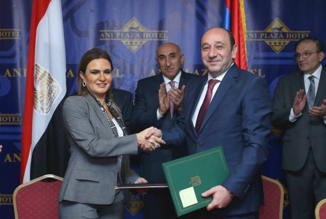 Armenia, Egypt sign MoU on fostering investments