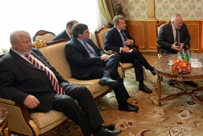 Президенты Армении и Азербайджана готовы возобновить переговоры – заявление  Минской  группы