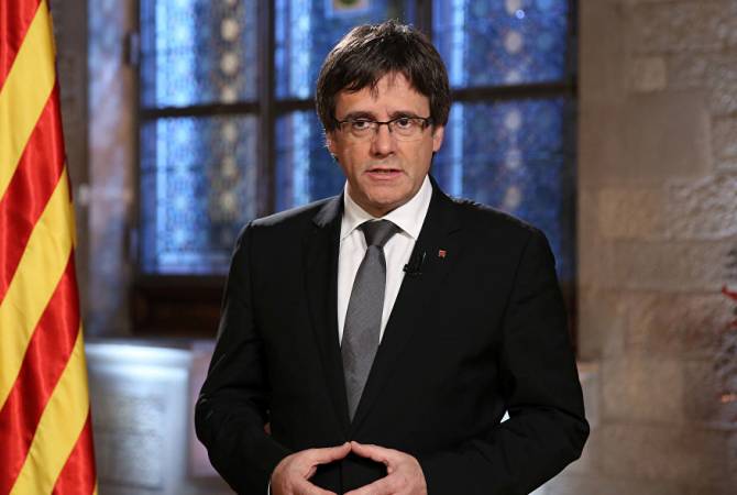 Правительство Каталонии решило отложить провозглашение независимости
