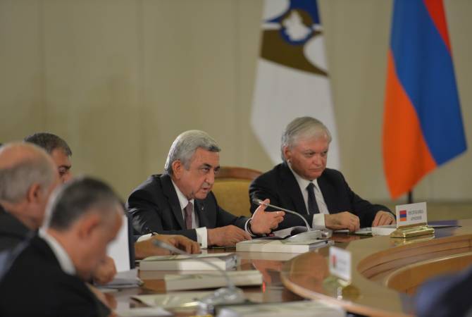 Armenian President presents steps necessary for economic growth in EEU