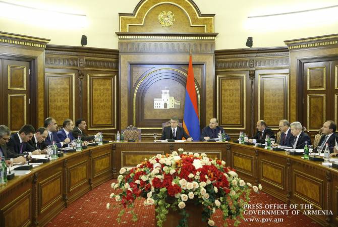 В правительстве Армении обсужден проект изменений в Трудовой кодекс
