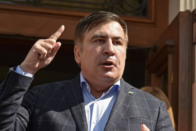 Саакашвили призвал киевлян выйти на митинг с требованием отставки Порошенко