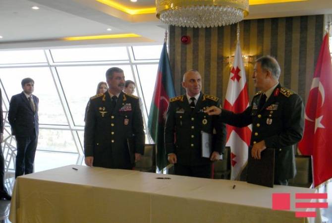 Թբիլիսիում կայացել Է Ադրբեջանի, Վրաստանի եւ Թուրքիայի զինուժերի ղեկավարների հանդիպումը
