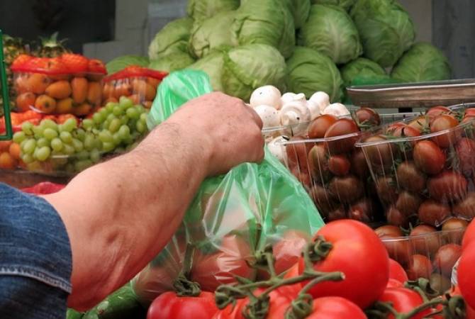 РФ согласилась разрешить ввоз 50 тыс. тонн томатов из Турции