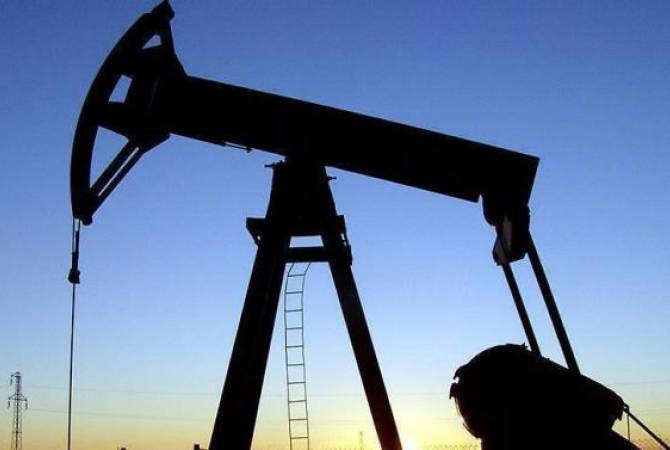 Курды установили контроль над крупнейшим нефтяным месторождением Сирии