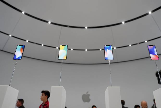 Apple-ը կրկնակի կկրճատի iPhone X-ի մատակարարումները. Nikkei
