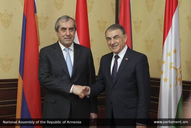 Делегация во главе с Председателем НС Армении А.Баблояном прибыла с официальным 
визитом в Республику Таджикистан