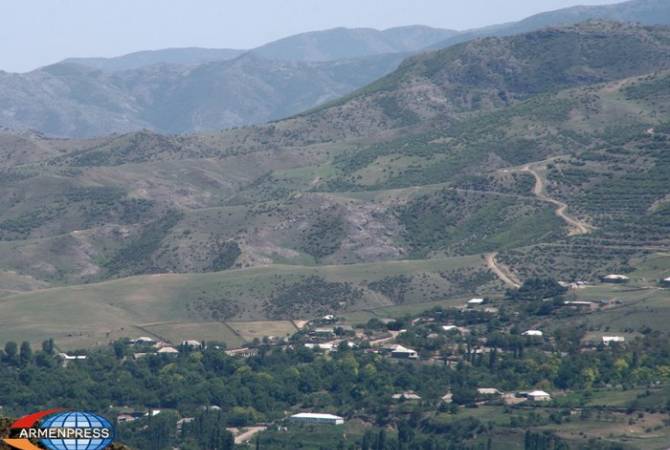Azerbaijani military opens gunfire at Armenian state border, villages 