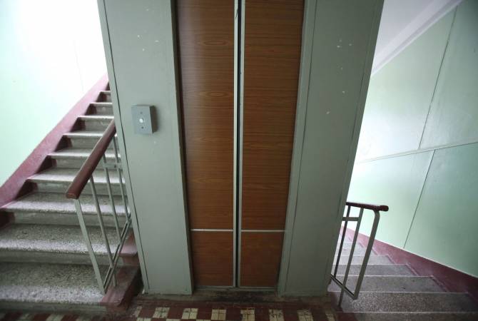 Многие лифты в Ереване пока не исчерпали эксплуатационный 25-летний ресурс: 
детализирует эксперт