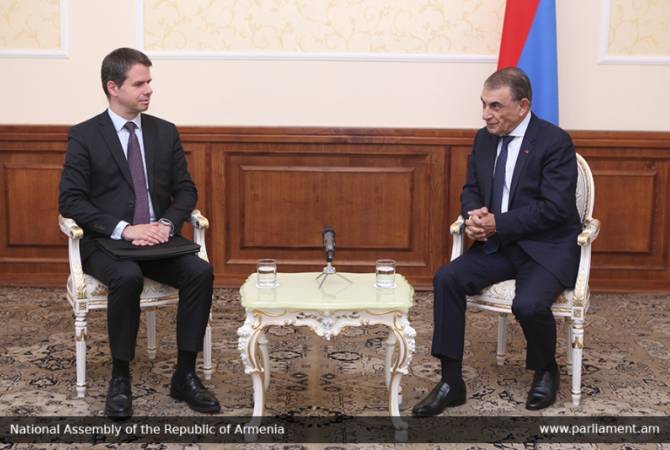 Armenian Parliament Speaker holds meeting with French Ambassador