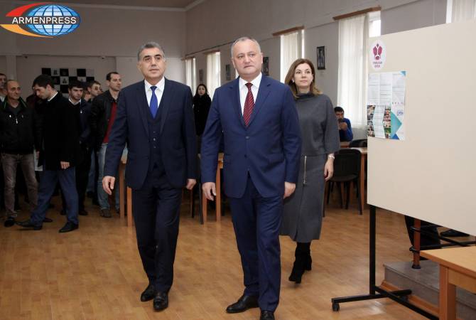 Moldova wants to apply Armenia’s experience of teaching chess in schools, says President 
Dodon 