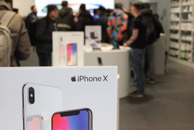 Владельцы iPhone X столкнулись с новым дефектом