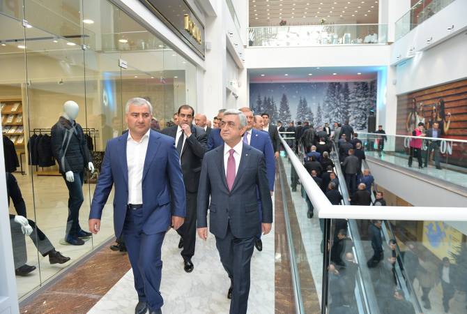 الرئيس سركيسيان يطّلع على البرنامج الاستثمارية لمجموعة شركات تاشير في مجالات التكنولوجيا 
والطاقة والأسواق التجارية بأرمينيا -صور-