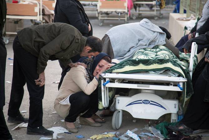 Число жертв землетрясения в Иране достигло 530 человек